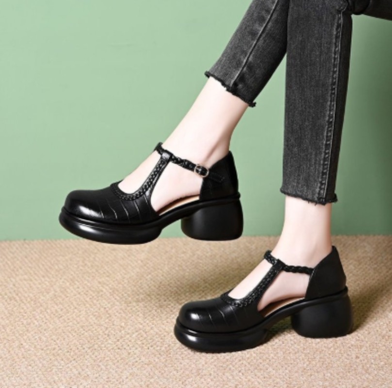 Womens Heels - Schwarze Damen-Mary-Jane-Sandalen mit Krokodilprägung, T-Riemen, Schnallenverschluss,