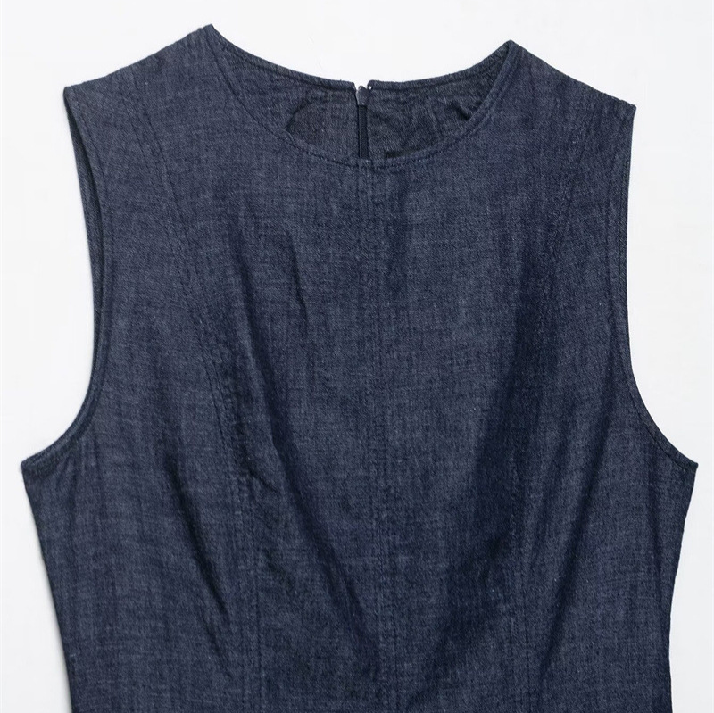 Neues, schmal geschnittenes, m – Midi Dress Bewertung und Preis